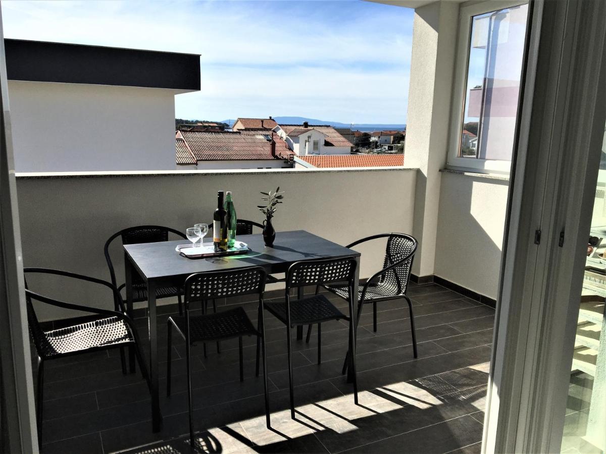 Apartment Ivetka Banjol Екстер'єр фото